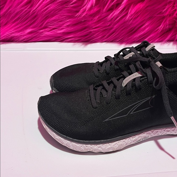 Altra Black and White Athletic Shoes - Picture 5 of 7